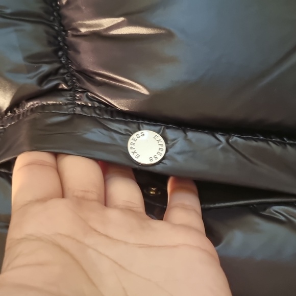 EXPRESS Puffer Coat Black Size Medium NWOT - Picture 4 of 8